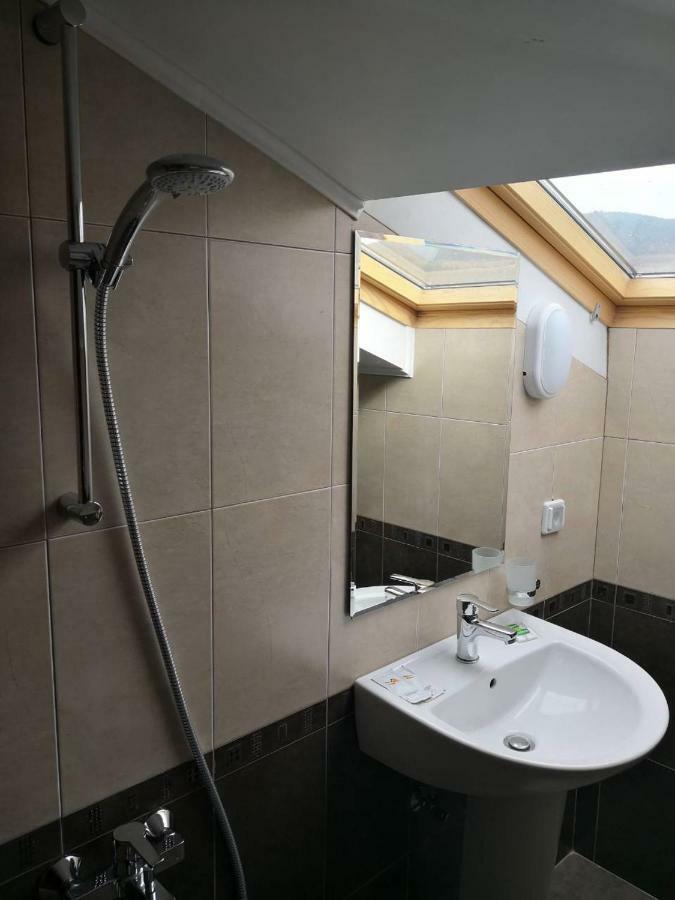 Yurukovata Kashta Hotel โคปริฟชทิทซา ภายนอก รูปภาพ